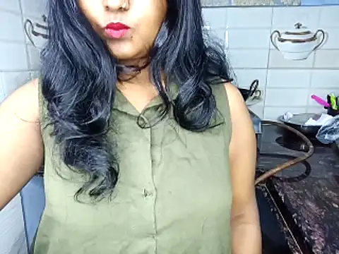 Snapshot of Muktha chatting on March 22, 11:35 am Muktha online show from March 22, 11:35 am
