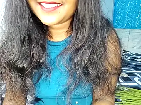 Snapshot of Muktha chatting on April 1, 7:22 pm Muktha online show from April 1, 7:22 pm