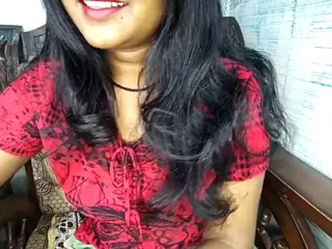 Snapshot of Muktha chatting on April 17, 5:54 am Muktha online show from April 17, 5:54 am