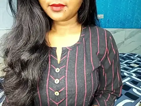 Snapshot of Muktha chatting on April 28, 3:33 am Muktha online show from April 28, 3:33 am