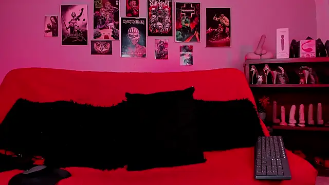 lilith-deveraux online show from October 21, 2:40 pm