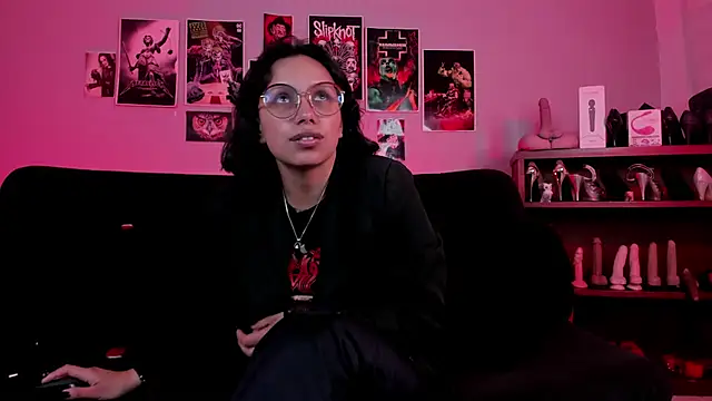 lilith-deveraux online show from October 26, 11:53 pm