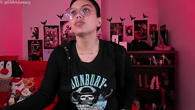 lilith-deveraux online show from December 22, 2:25 pm