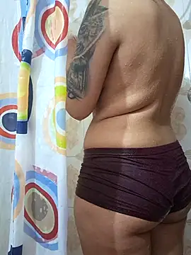 lilith-deveraux online show from May 31, 1:29 pm
