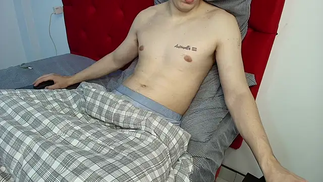 NicoDavisHere online show from October 28, 8:44 pm