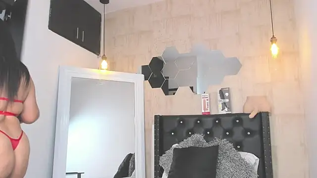 Snapshot of Fransheska-mon chatting on November 7, 1:33 pm Fransheska-mon online show from November 7, 1:33 pm