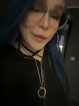 MaddisonHaas online show from February 28, 8:37 am