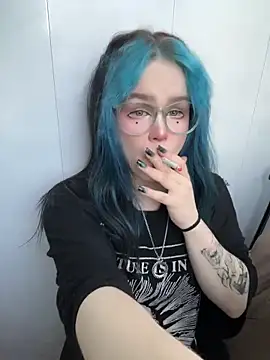 MaddisonHaas online show from June 9, 4:40 pm
