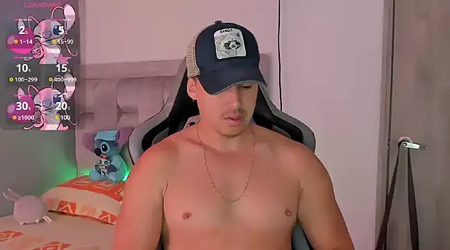 victor vixen online show from December 19, 3:08 pm