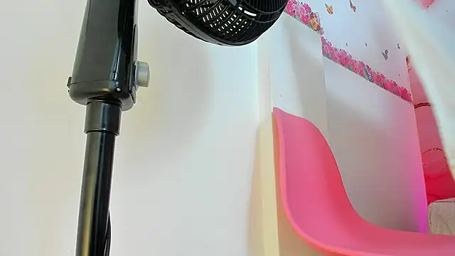 Taylor  cooper online show from February 5, 6:48 pm