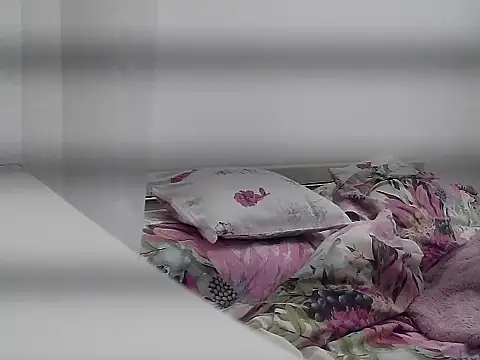 uleglasuczPL online show from October 7, 10:40 pm