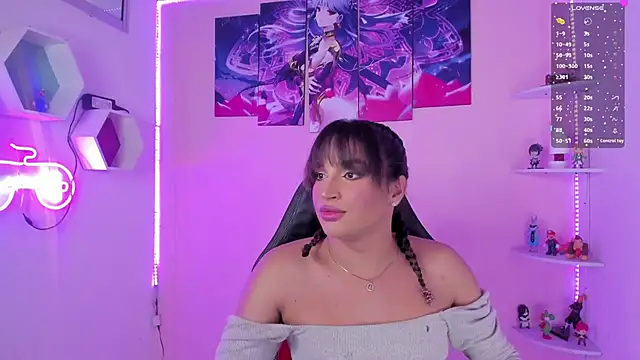 KylieVictoria online show from December 6, 4:14 am