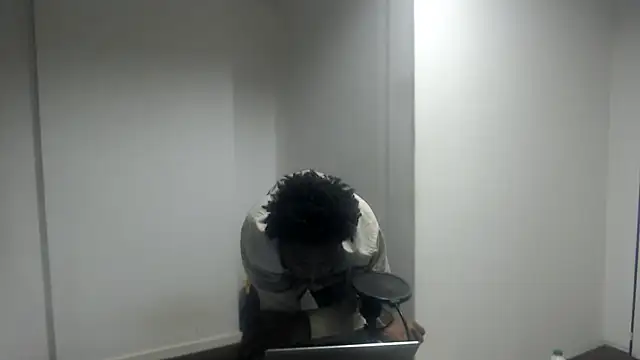 Snapshot of Mastertopdome chatting on November 10, 12:53 am Mastertopdome online show from November 10, 12:53 am