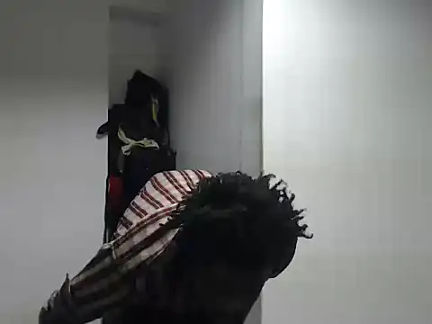 Snapshot of Mastertopdome chatting on February 3, 7:24 am Mastertopdome online show from February 3, 7:24 am