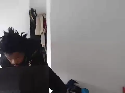 Snapshot of Mastertopdome chatting on February 16, 10:44 am Mastertopdome online show from February 16, 10:44 am