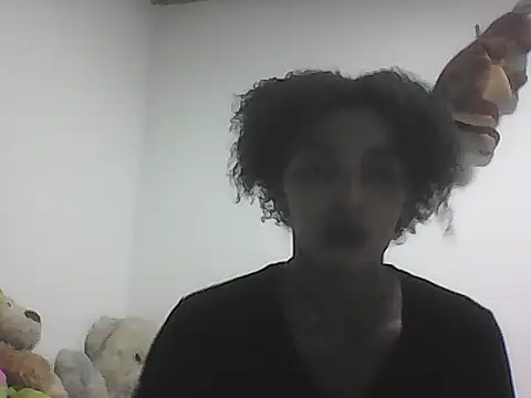 Snapshot of CATNELAA chatting on December 1, 12:37 am CATNELAA online show from December 1, 12:37 am