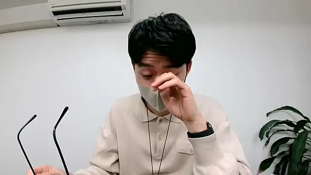 Snapshot of TakuryuJPN chatting on December 16, 10:03 pm TakuryuJPN online show from December 16, 10:03 pm