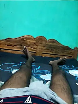 Snapshot of ravi707984 chatting on April 28, 6:02 pm ravi707984 online show from April 28, 6:02 pm