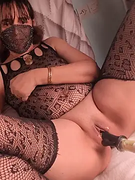 Snapshot of Lina_lolo chatting on February 21, 7:48 pm Lina lolo online show from February 21, 7:48 pm