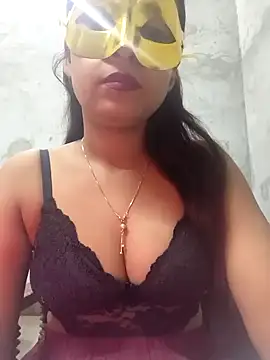 Snapshot of Shanaya_Hotty chatting on December 9, 5:52 pm Shanaya Hotty online show from December 9, 5:52 pm