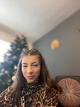 Mia Ethan online show from December 13, 10:19 am