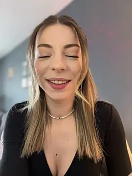 Mia Ethan online show from May 24, 9:47 am