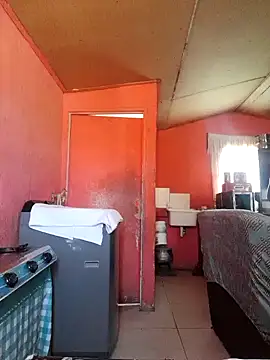 Snapshot of redishxxx chatting on December 9, 8:22 am redishxxx online show from December 9, 8:22 am