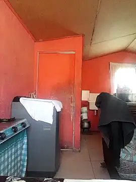 Snapshot of redishxxx chatting on December 15, 7:35 am redishxxx online show from December 15, 7:35 am