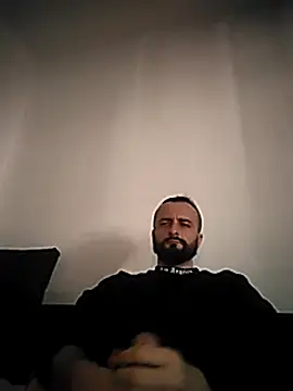 Snapshot of Dema110889 chatting on February 20, 1:19 pm Dema110889 online show from February 20, 1:19 pm