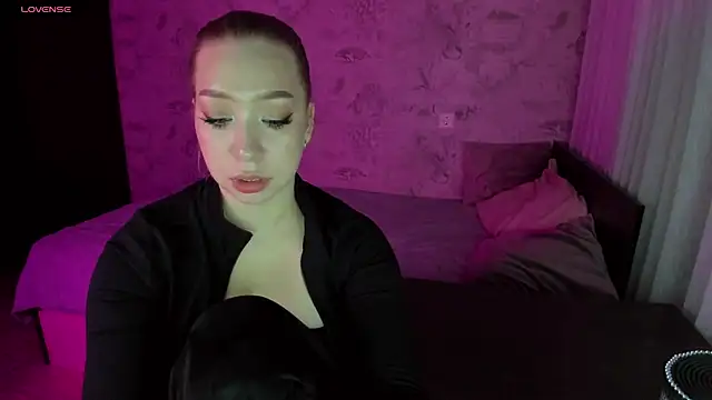 Snapshot of Annabelle_Art chatting on January 22, 6:31 pm Annabelle Art online show from January 22, 6:31 pm