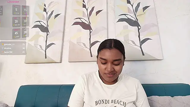 kayna gomez online show from February 5, 7:07 pm