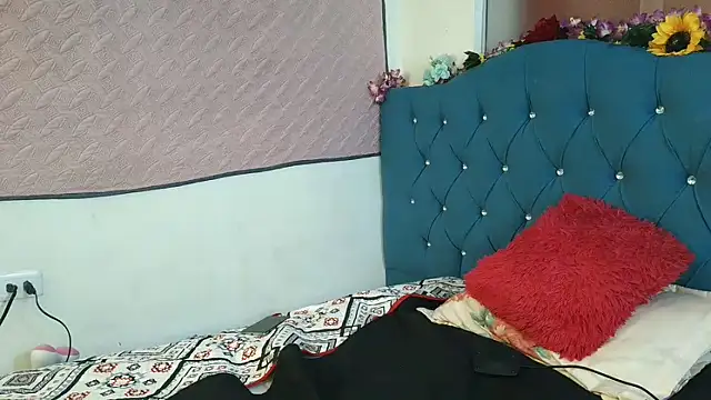 Milkdulce1 online show from February 10, 1:15 pm