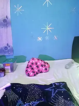 dulcesilvana10 online show from December 19, 11:03 pm