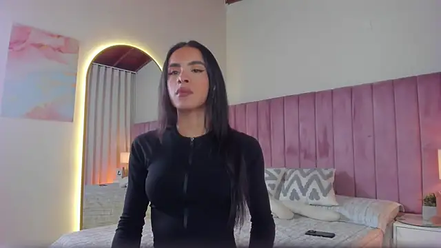 Aleja arango1 online show from January 8, 9:28 pm