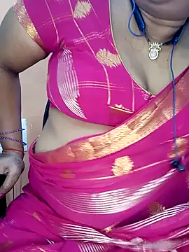 Snapshot of Sexy-Telugunayana2 chatting on February 1, 6:51 pm Sexy-Telugunayana2 online show from February 1, 6:51 pm