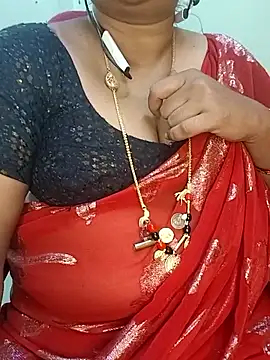 Snapshot of Sexy-Telugunayana2 chatting on December 15, 12:37 am Sexy-Telugunayana2 online show from December 15, 12:37 am