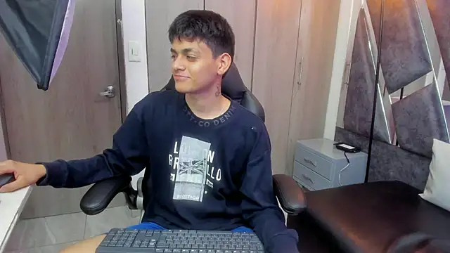 Yef Thin online show from November 22, 4:00 am