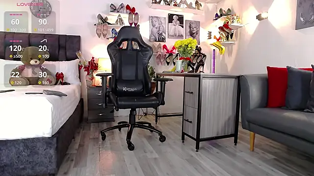 Carlajohnson online show from October 17, 12:14 am