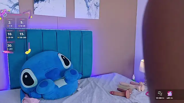 Snapshot of ahvi_ebony chatting on October 9, 1:42 pm ahvi ebony online show from October 9, 1:42 pm