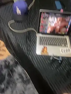 Snapshot of sexytripme chatting on March 15, 9:05 pm sexytripme online show from March 15, 9:05 pm