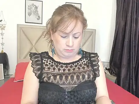 Snapshot of MonyCassius chatting on December 5, 12:14 pm MonyCassius online show from December 5, 12:14 pm