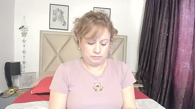 Snapshot of MonyCassius chatting on December 21, 2:02 pm MonyCassius online show from December 21, 2:02 pm