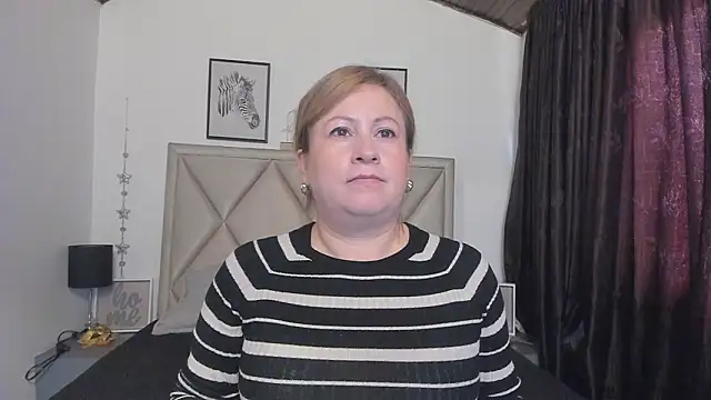 Snapshot of MonyCassius chatting on February 2, 12:04 pm MonyCassius online show from February 2, 12:04 pm