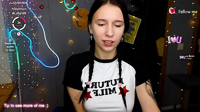 KarolinaBlacks online show from October 19, 5:52 am