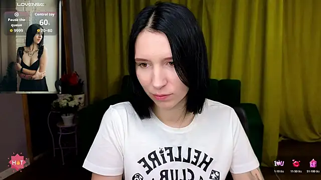 KarolinaBlacks online show from April 8, 5:29 am