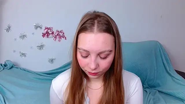 bellaa love  online show from February 9, 12:14 am