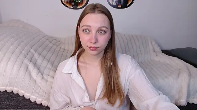 bellaa love  online show from April 6, 12:19 am