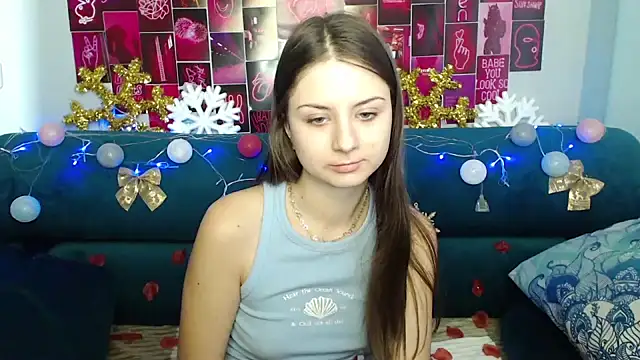 Snapshot of MilanaRoza chatting on December 27, 12:12 pm MilanaRoza online show from December 27, 12:12 pm