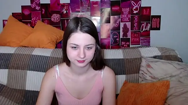 Snapshot of MilanaRoza chatting on January 23, 5:56 am MilanaRoza online show from January 23, 5:56 am