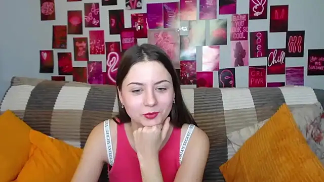 Snapshot of MilanaRoza chatting on February 7, 9:16 am MilanaRoza online show from February 7, 9:16 am
